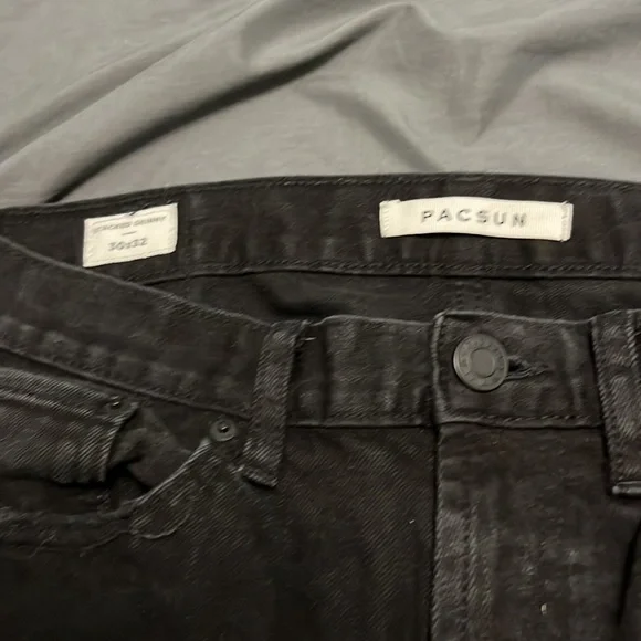 Barely Worn PacSun Ripped Jeans 30x32 - Picture 3 of 4